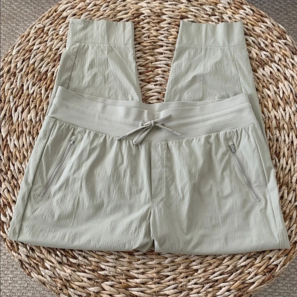 Athleta Trekkie North Jogger - Picture 8 of 16